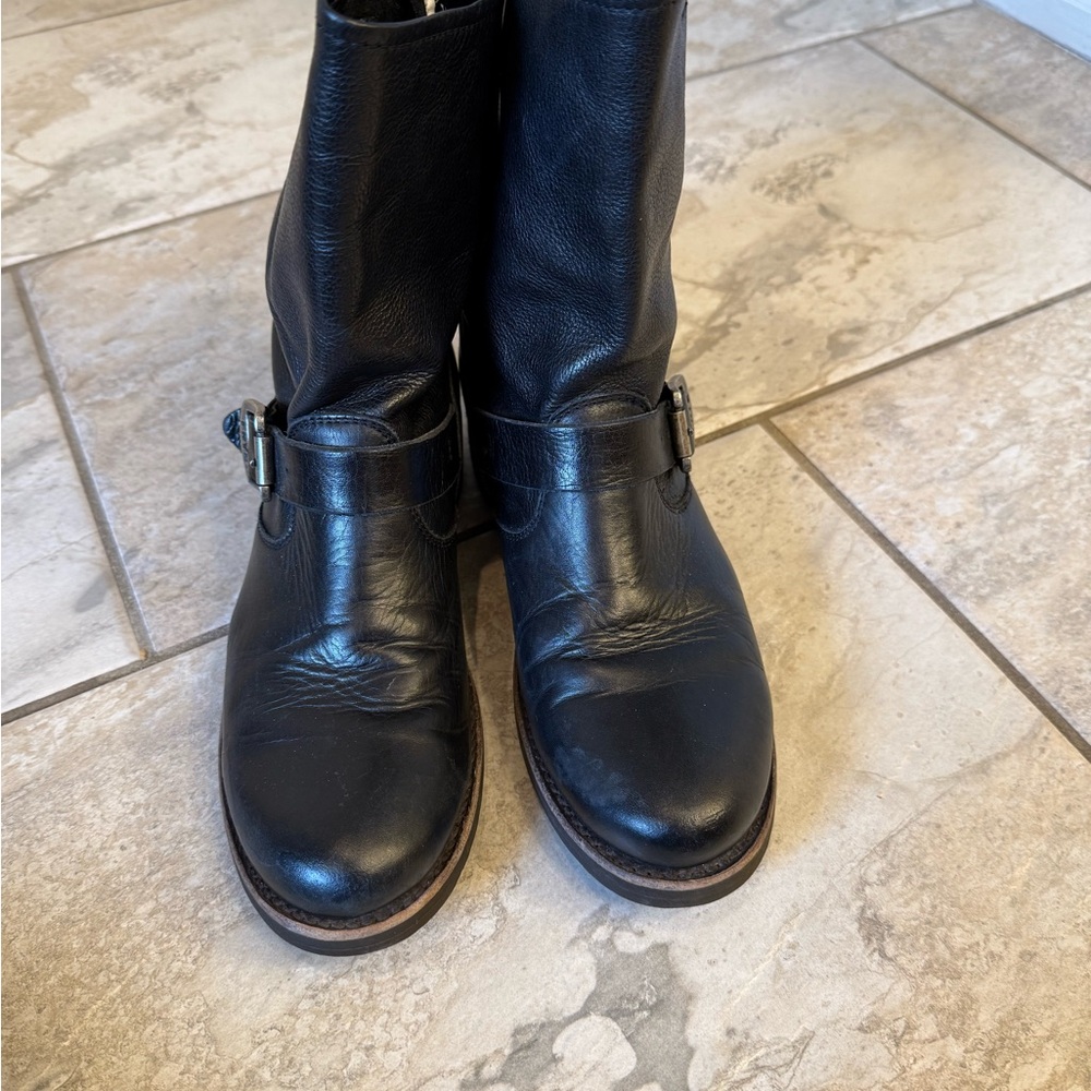 Frye Black Leather Footwear - Picture 2 of 6